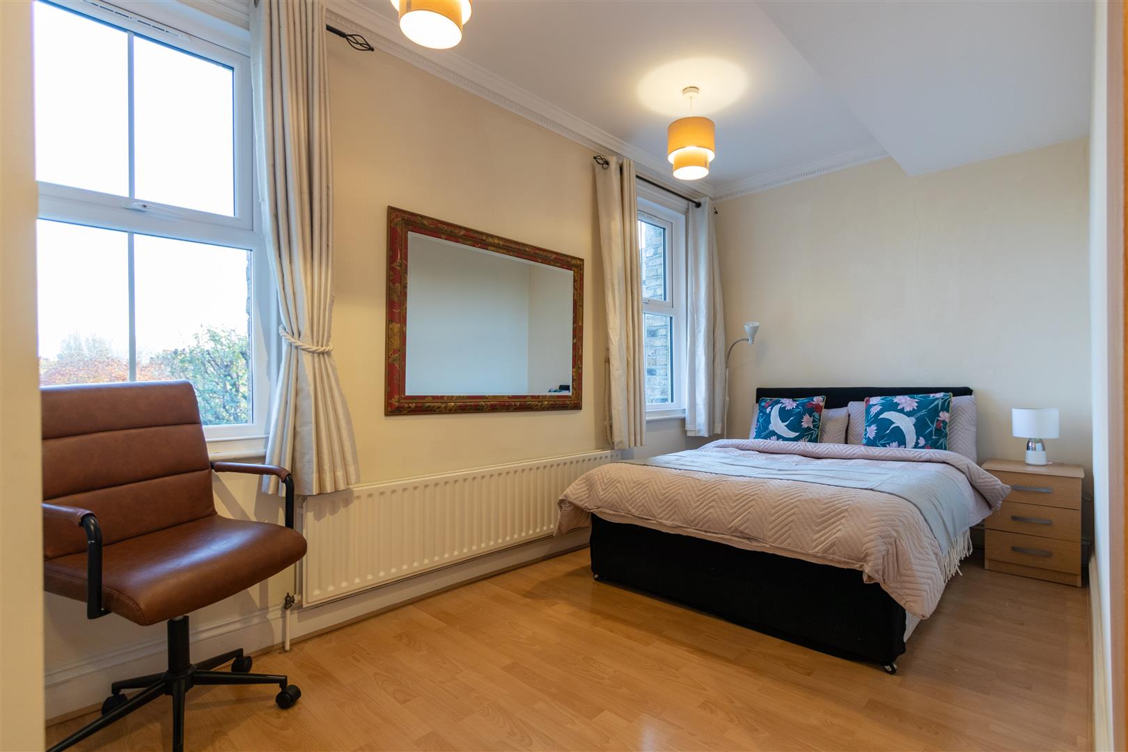3 bed property in Elgin Avenue, London